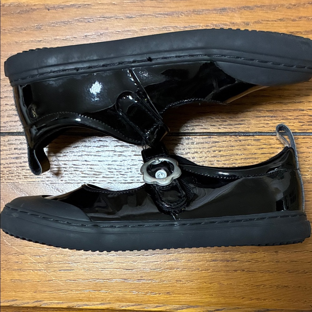 Old Navy Black Patent Shoes with Flower Buckle